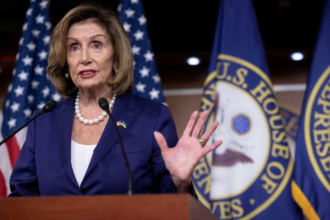 The statement made no mention of whether the six-member delegation would visit Taiwan, a flashpoint in conversations between China and the United States in the run-up to the trip The statement made no mention of whether the six-member delegation would visit Taiwan, a flashpoint in conversations between China and the United States in the run-up to the trip
