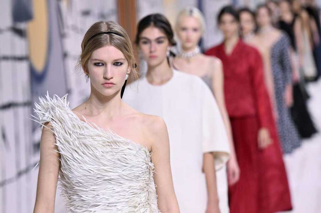 Grecian goddess looks featured in the varied Dior collection Grecian goddess looks featured in the varied Dior collection