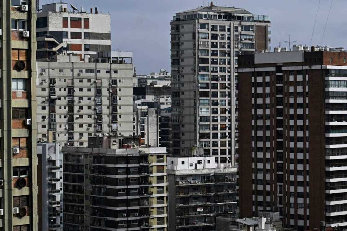 High-rise buildings in Buenos Aires, where temporary and dollar-denominated supply dominates the market due to three-digit annual inflation that has caused the real estate market to explode High-rise buildings in Buenos Aires, where temporary and dollar-denominated supply dominates the market due to three-digit annual inflation that has caused the real estate market to explode