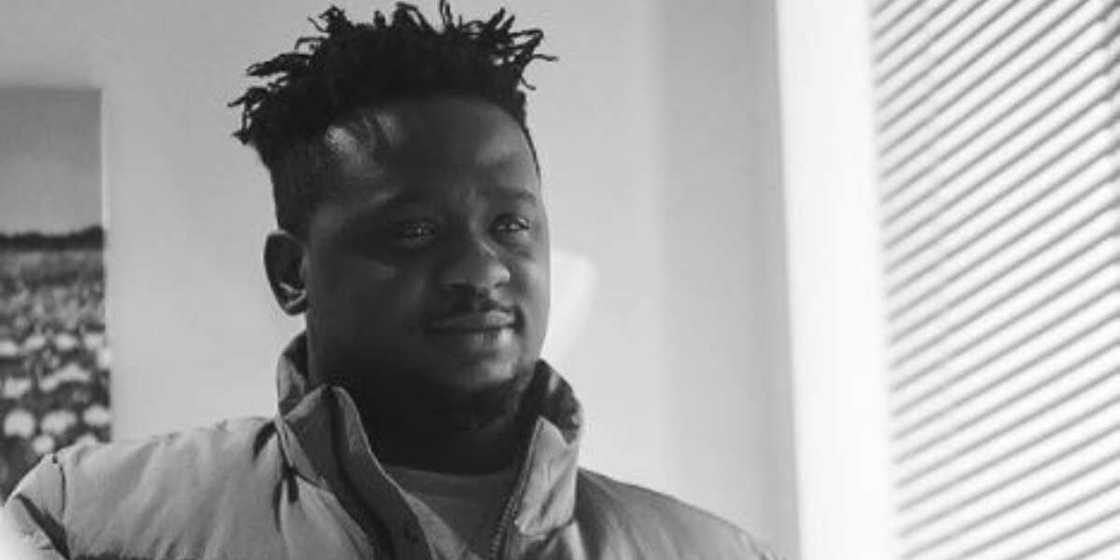 Singer Wande Coal says he is tired and misunderstood, advises fans Singer Wande Coal says he is tired and misunderstood, advises fans