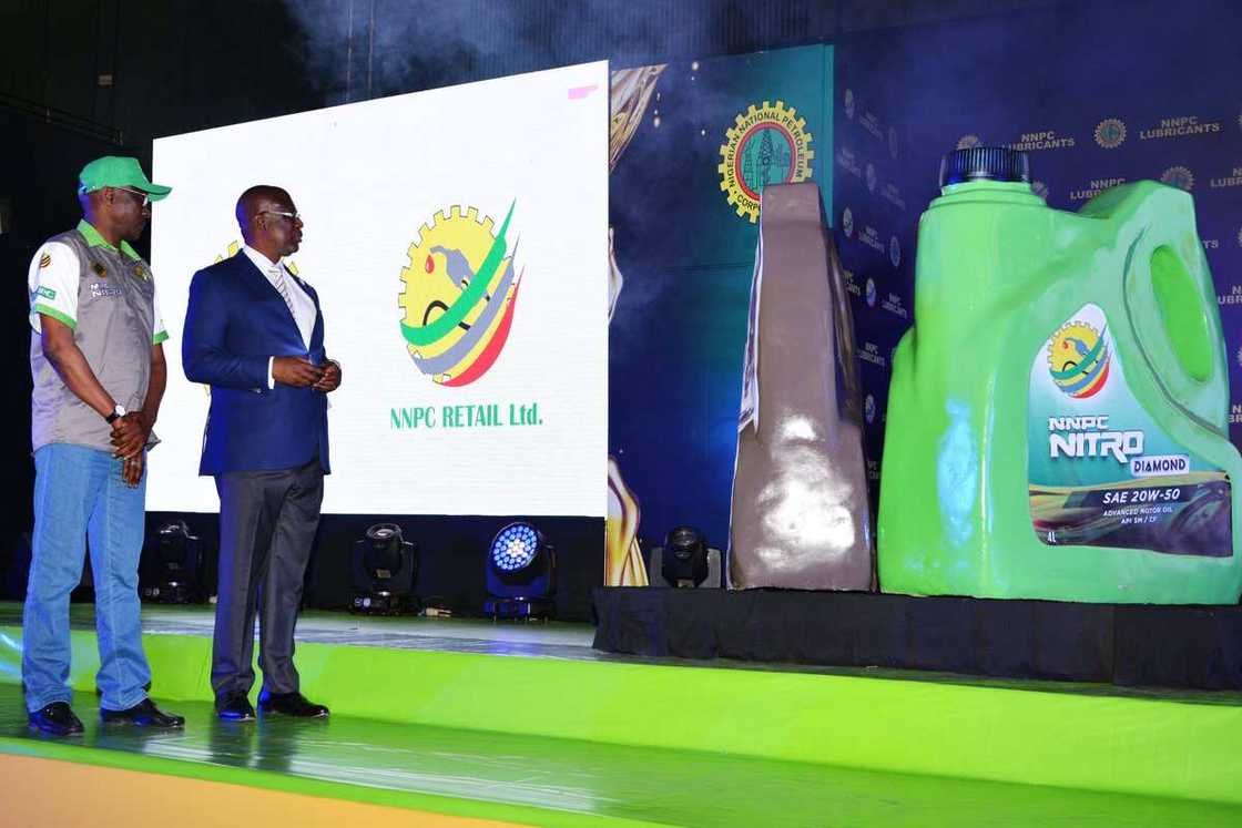 NNPC ta fara sarrafa bakin mai na Najeriya da kanta, ya shiga kasuwa NNPC ta fara sarrafa bakin mai na Najeriya da kanta, ya shiga kasuwa