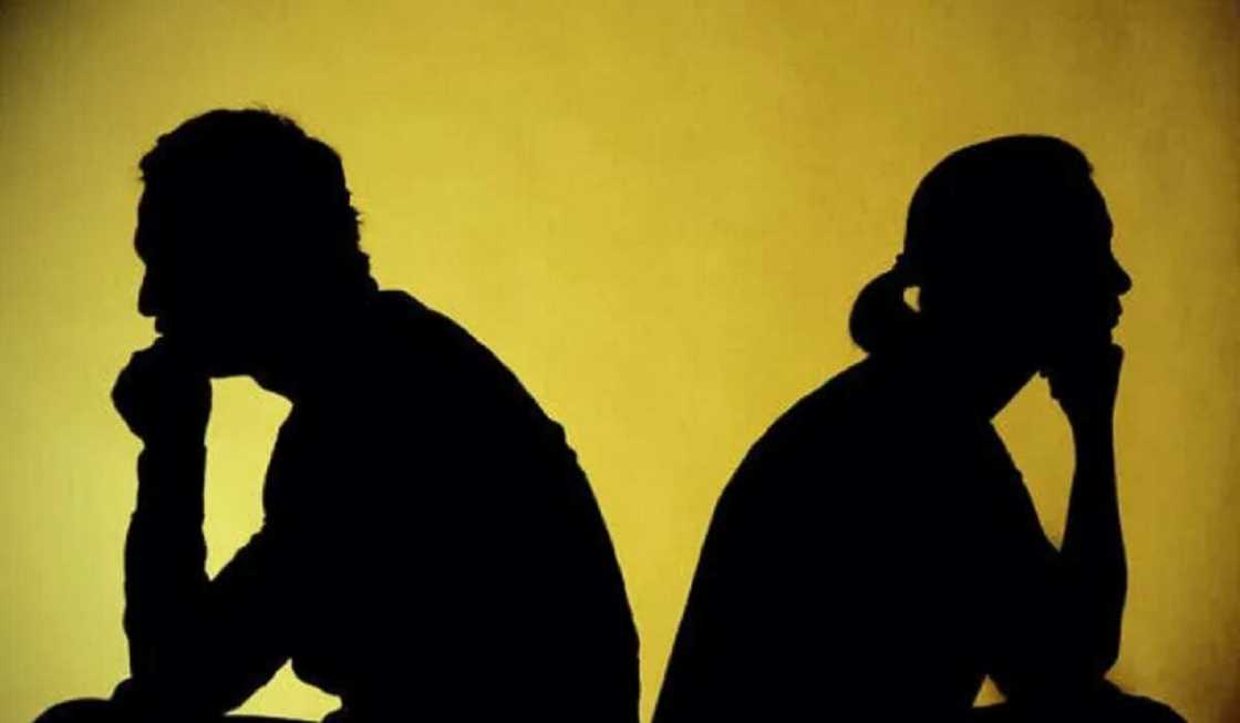 Ya ce na cika mugun ci, har rufe kicin ya ke yi da dare, Matar aure ta nemi kotu ta datse igiyar aurenta Ya ce na cika mugun ci, har rufe kicin ya ke yi da dare, Matar aure ta nemi kotu ta datse igiyar aurenta