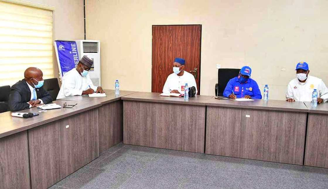 Kungiyar gwamnonin Najeriya sun Allah wadai da harin da aka kai wa gwamnan Benue Kungiyar gwamnonin Najeriya sun Allah wadai da harin da aka kai wa gwamnan Benue