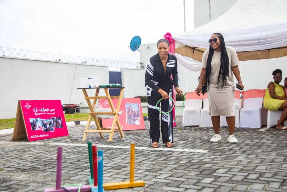 Lush Hair Reaches Out to Over 1000 Women Across Different Industries, #LUSHedAtWork Lush Hair Reaches Out to Over 1000 Women Across Different Industries, #LUSHedAtWork