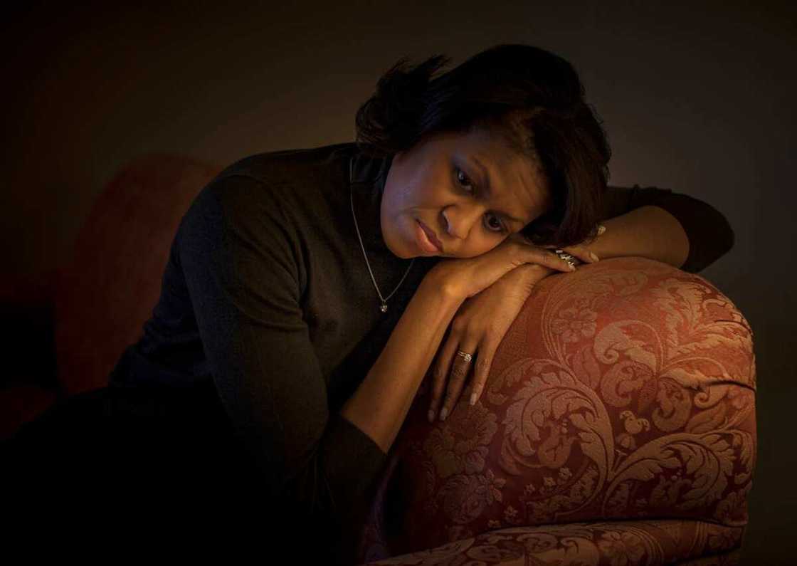 Michelle da sanyin wata safiya yayin da ake gaf da gudanar da zaben fidda gwanin takara a mazabar South Carolina a shekarar 2008 Michelle da sanyin wata safiya yayin da ake gaf da gudanar da zaben fidda gwanin takara a mazabar South Carolina a shekarar 2008