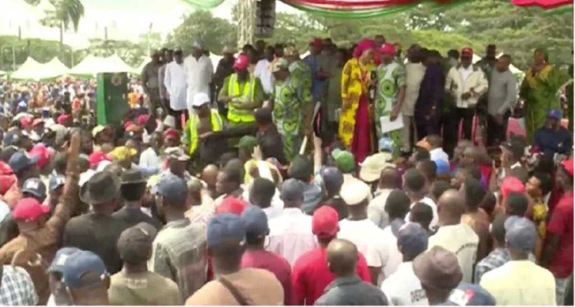 Yan PDP da suka koma PDP a Rivers. Yan PDP da suka koma PDP a Rivers.