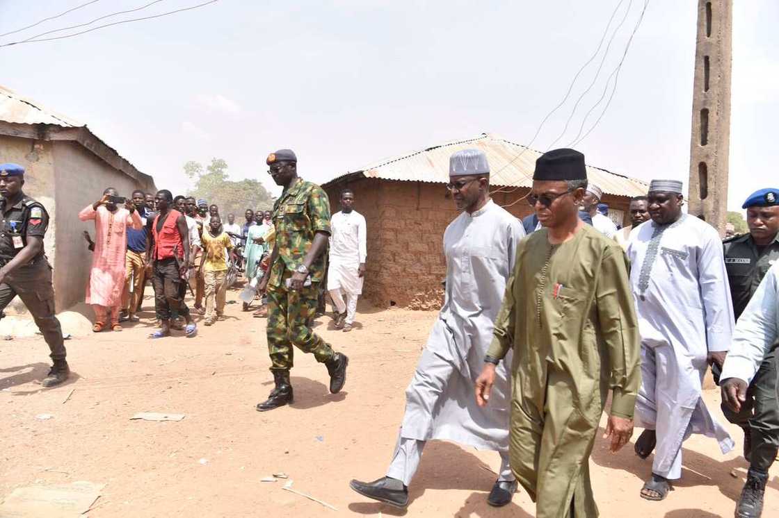 Birnin Gwari: Mazauna suna tserewa daga gidajensu saboda harin 'yan bindiga Birnin Gwari: Mazauna suna tserewa daga gidajensu saboda harin 'yan bindiga