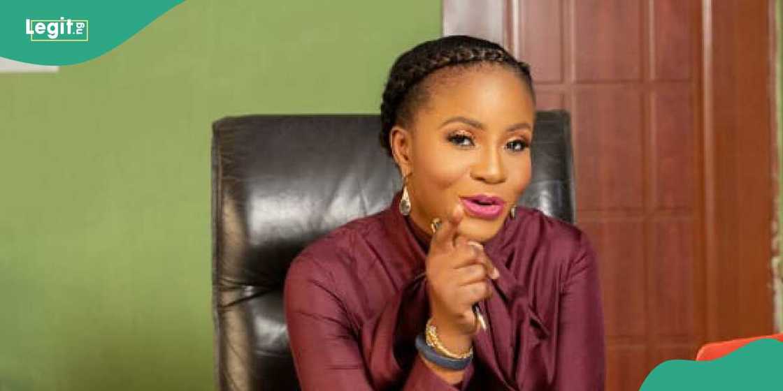 MicCom, Bukola Adubi MicCom, Bukola Adubi