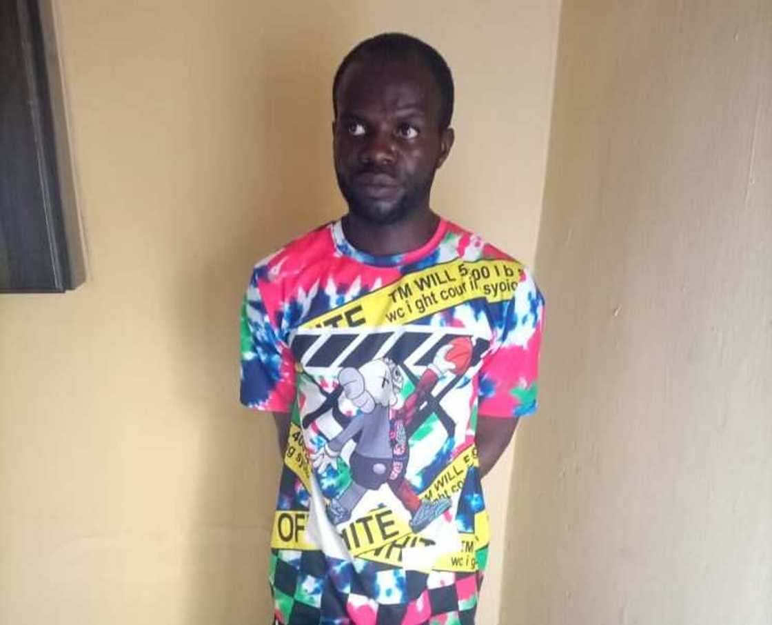 Nigerian soldier arrested with 2,000 rounds of ammunition Nigerian soldier arrested with 2,000 rounds of ammunition