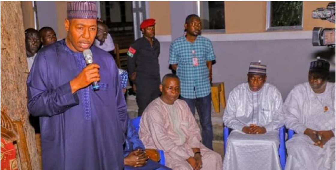 Zulum Ya Ziyarci Faston da Aka Kashe Ɗansa Yayin Rushe Coci a Borno Zulum Ya Ziyarci Faston da Aka Kashe Ɗansa Yayin Rushe Coci a Borno