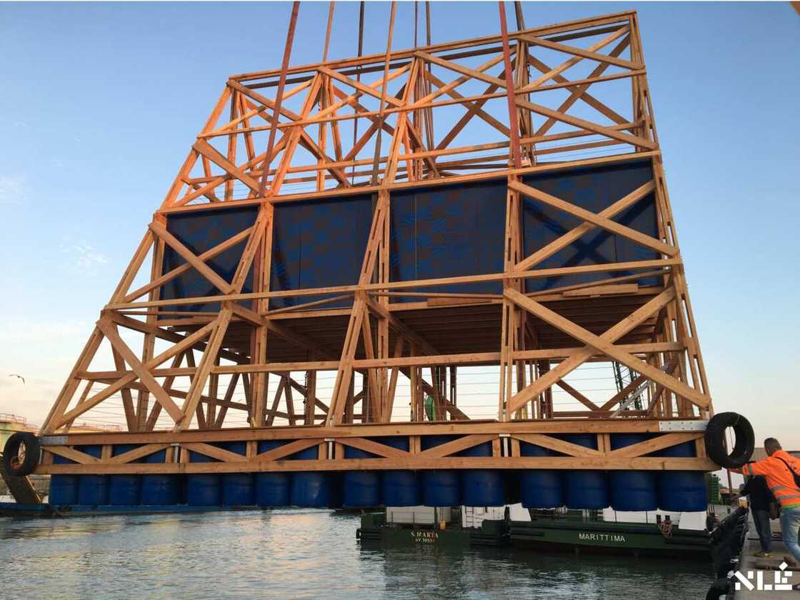 MFSII: Nigerian architect Kunle Adeyemi constructs floating buildings on water MFSII: Nigerian architect Kunle Adeyemi constructs floating buildings on water