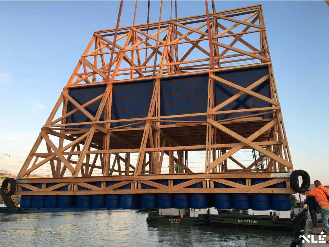 MFSII: Nigerian architect Kunle Adeyemi constructs floating buildings on water