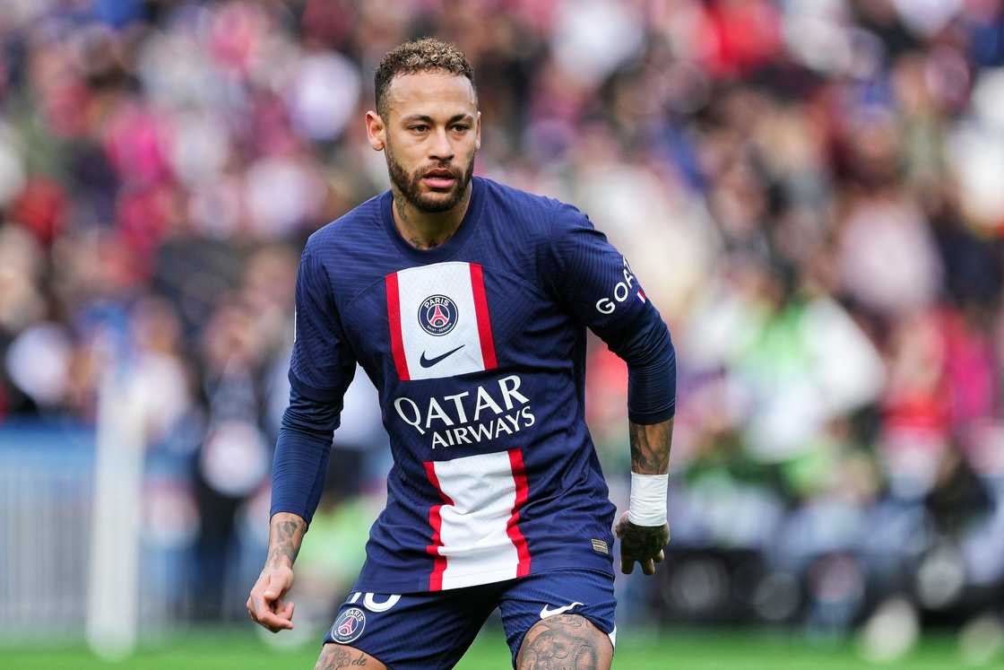 best left-wingers in FIFA 23 best left-wingers in FIFA 23