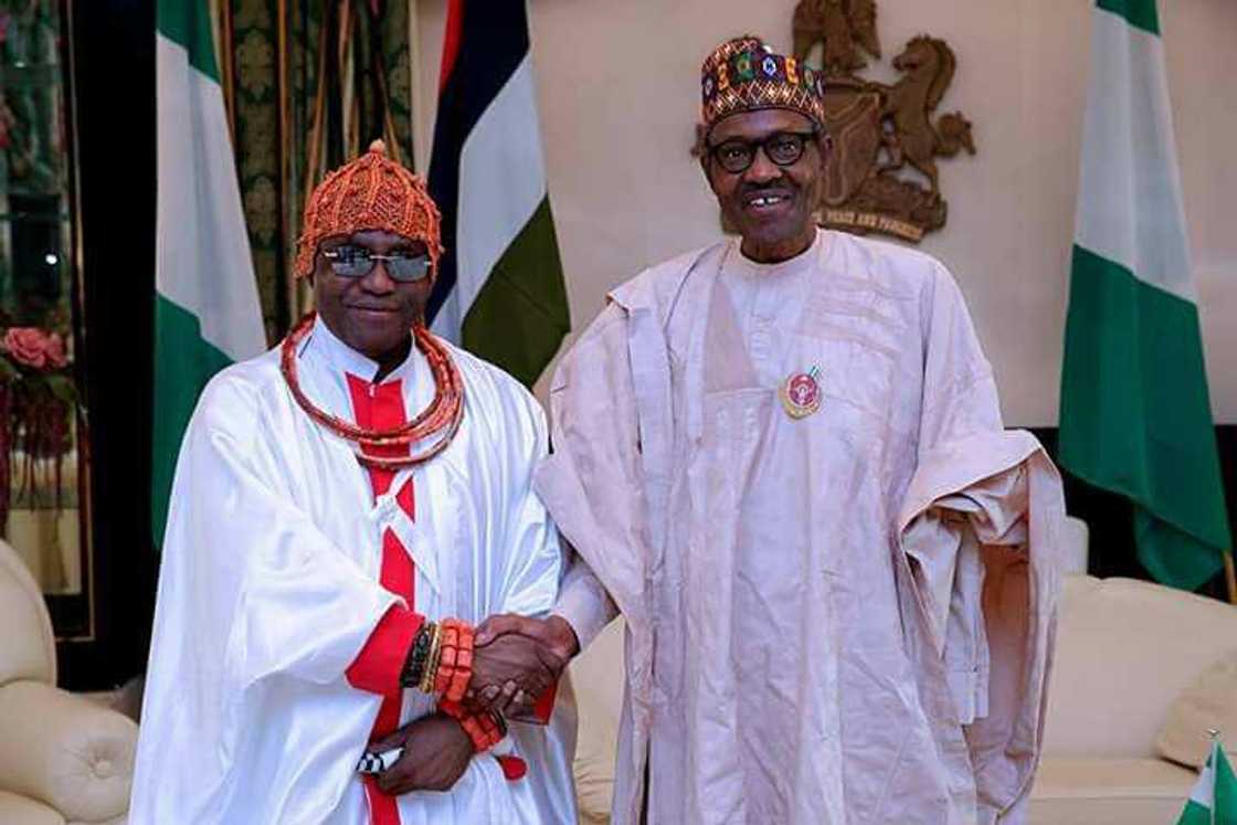 Yakin neman zabe: Cinciridon dubun dubatar magoya baya sun tarbi Buhari a Benin (Hotuna)