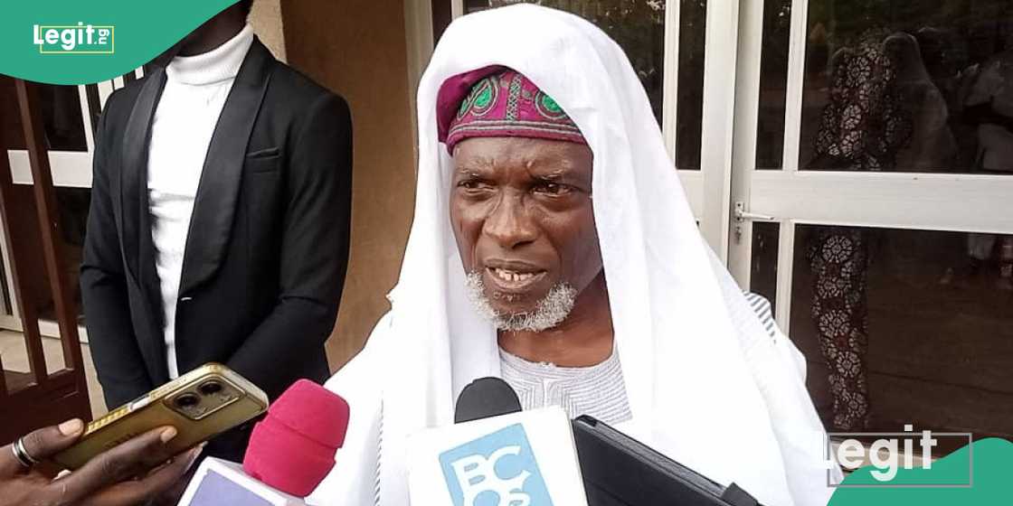 University of Ibadan chief imam sends key message to Nigerian Muslims amid Eid-el-Fitr 2025 celebration University of Ibadan chief imam sends key message to Nigerian Muslims amid Eid-el-Fitr 2025 celebration