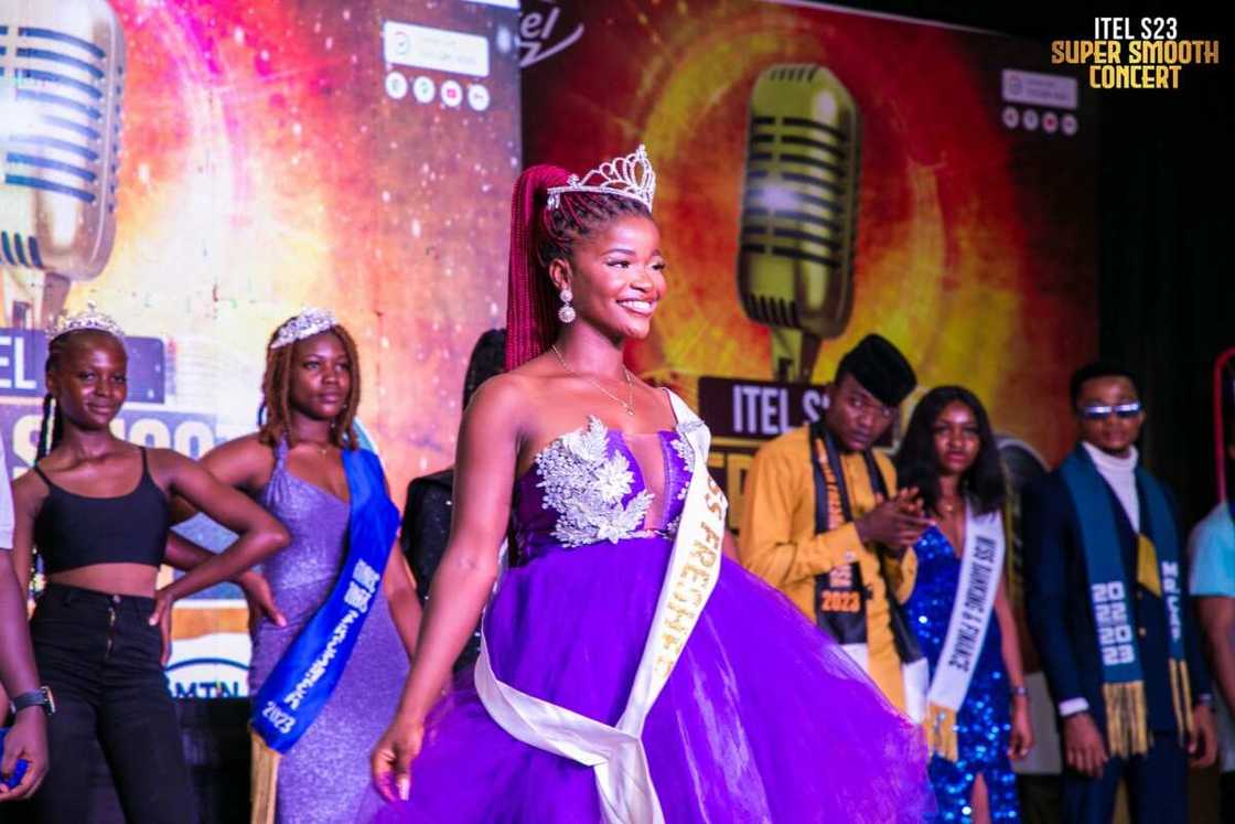 Amplifying Nigerian Talent: itel S23 Super Smooth Concert Lights Up Nigerian Campuses Amplifying Nigerian Talent: itel S23 Super Smooth Concert Lights Up Nigerian Campuses