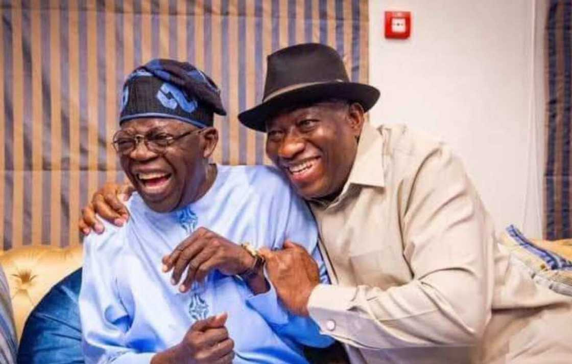 Tinubu ya taya Jonathan murnar lashe kyautar Sunhak ta 2025 Tinubu ya taya Jonathan murnar lashe kyautar Sunhak ta 2025