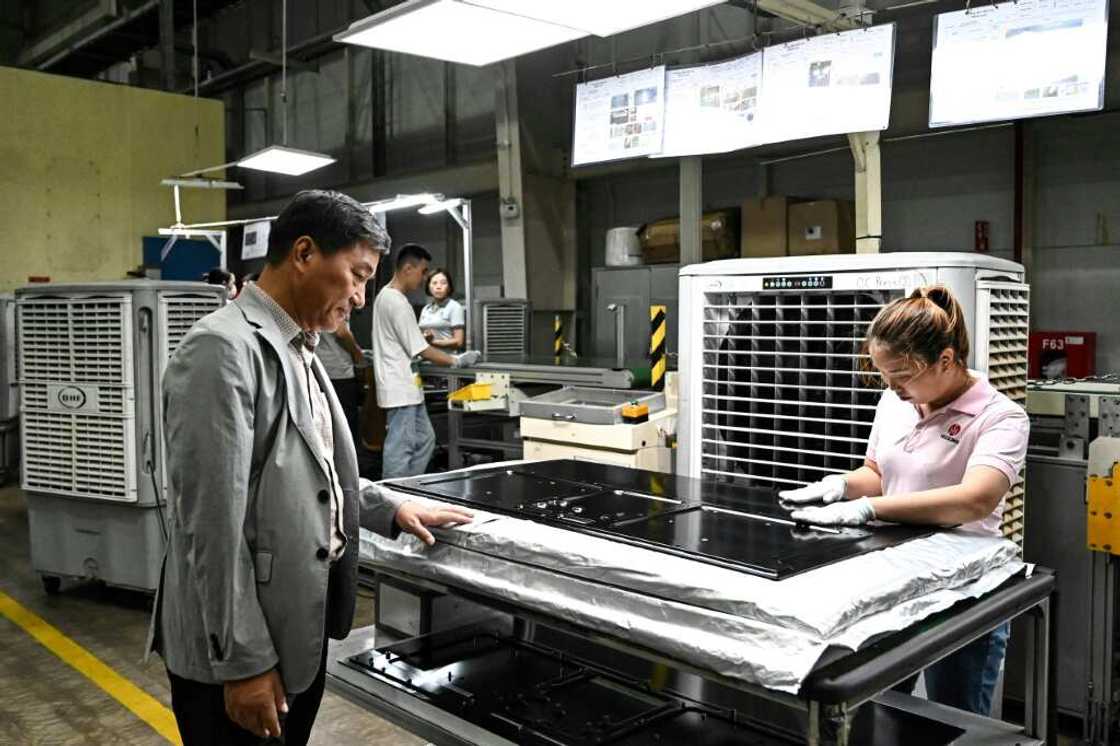 Ko Tae Yeon checks the production process at Heesung Electronics Vietnam factory in Haiphong Ko Tae Yeon checks the production process at Heesung Electronics Vietnam factory in Haiphong