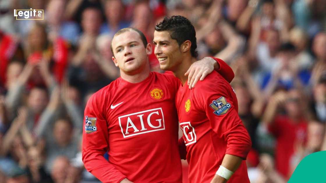 Wayne Rooney, Cristiano Ronaldo, Manchester United, Bolton Wanderers, Premier League, England. Wayne Rooney, Cristiano Ronaldo, Manchester United, Bolton Wanderers, Premier League, England.