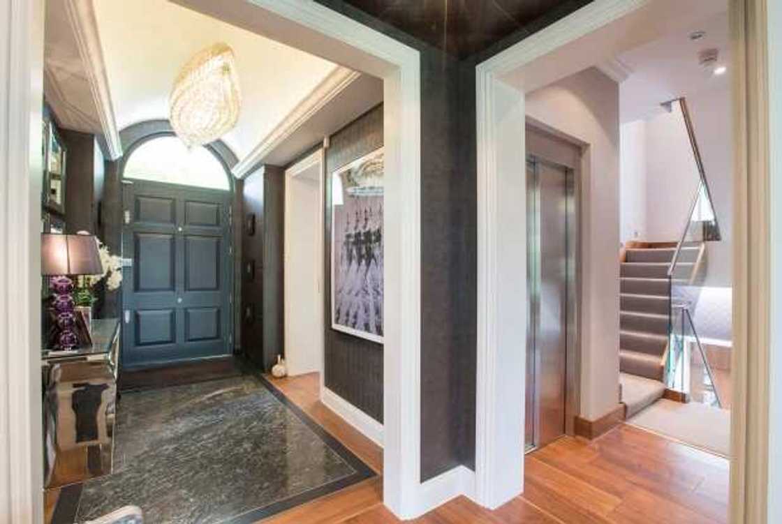 Hotunan cikin katafaren gidan Rihanna na London wanda za a siyar a 14 biliyan