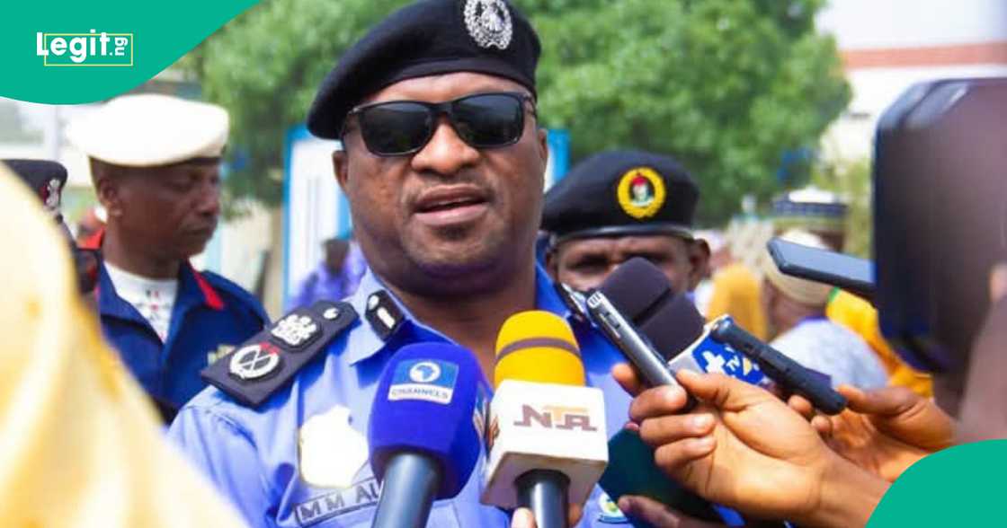 Yan sanda sun cafke wani a Bauchi da ya hallaka matarsa saboda abincin Ramadan Yan sanda sun cafke wani a Bauchi da ya hallaka matarsa saboda abincin Ramadan