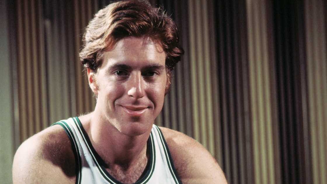 Dave Cowens of the Boston Celtics poses for a portrait. Dave Cowens of the Boston Celtics poses for a portrait.