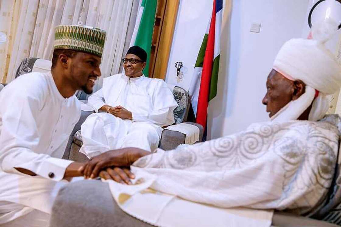 Hotuna yadda Sarkin Daura ya tarbi Buhari a yau