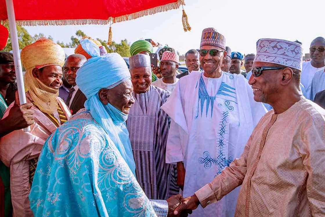 Sallah: Buhari ya karbi bakuncin shugaban kasar Guinea a Daura (Hotuna) Sallah: Buhari ya karbi bakuncin shugaban kasar Guinea a Daura (Hotuna)