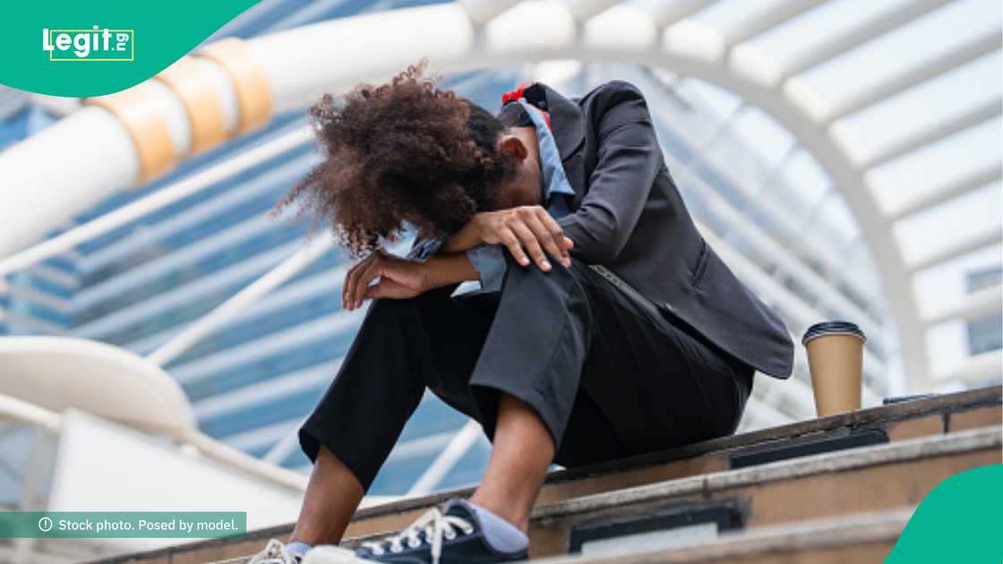 Nigerian lady loses job overseas for apologising over crime she didn't commit Nigerian lady loses job overseas for apologising over crime she didn't commit