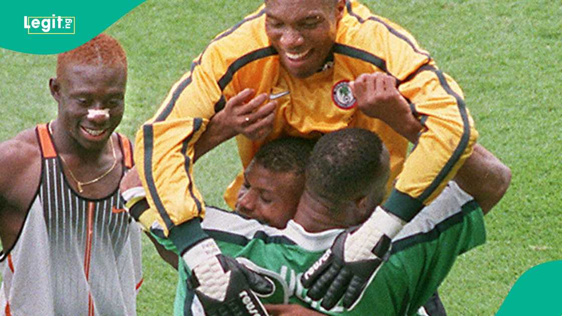 Mobi Oparaku played a crucial role in Nigeria qualifying for the 1998 FIFA World Cup. Mobi Oparaku played a crucial role in Nigeria qualifying for the 1998 FIFA World Cup.