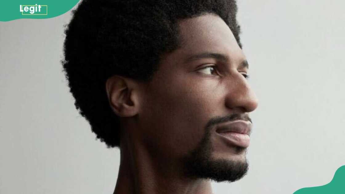 The 5 O’Clock shadow The 5 O’Clock shadow