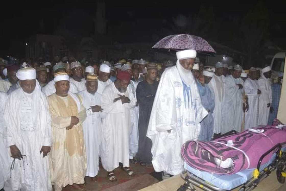Allah ya yi wa ƴar Sanata Wamakko rasuwa a Sokoto Allah ya yi wa ƴar Sanata Wamakko rasuwa a Sokoto