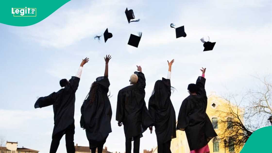 Man with 3rd class honours gets employed before his colleagues Man with 3rd class honours gets employed before his colleagues