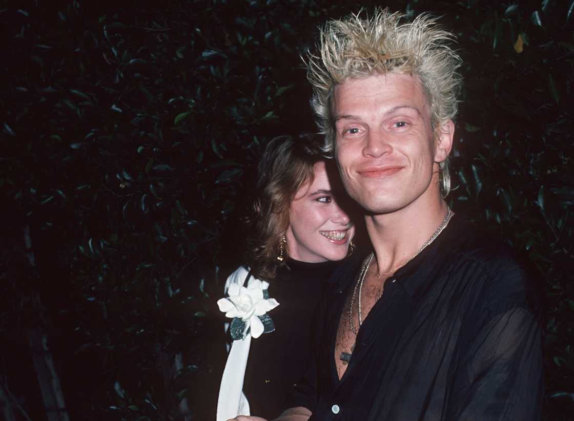 Billy Idol and Melissa Gilbert walk during Billy Idol's sighting Billy Idol and Melissa Gilbert walk during Billy Idol's sighting