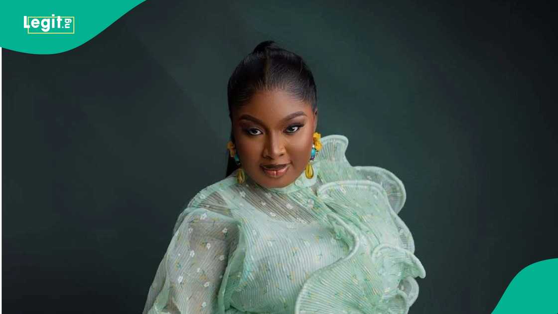 Mo Bimpe trends over money shwe sprayed at Wumi Toriola's son's birthday Mo Bimpe trends over money shwe sprayed at Wumi Toriola's son's birthday