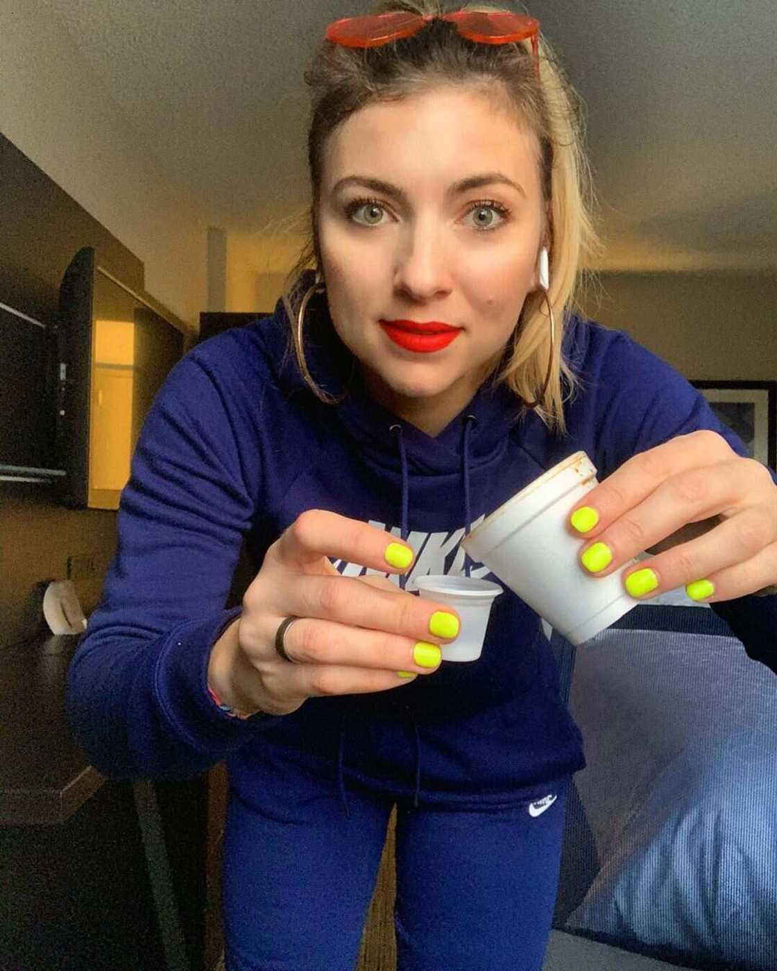 Annie Lederman comedian Annie Lederman comedian