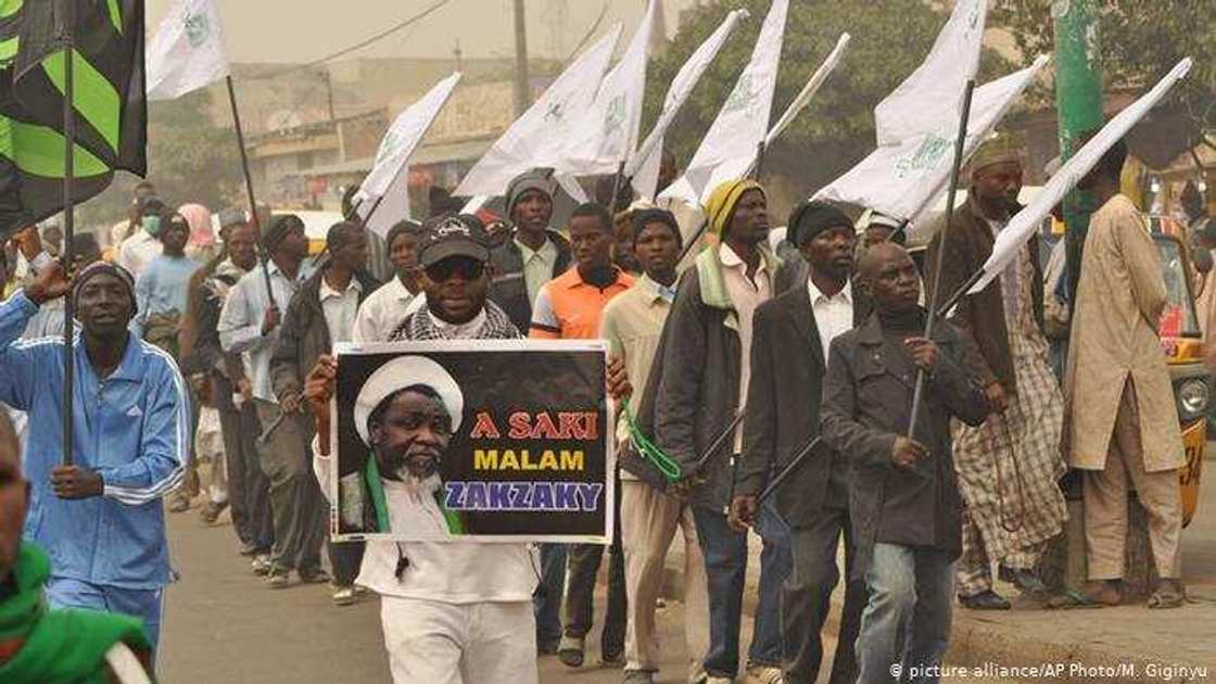 ‘Yan Shi’a sun nemi ayi musu adalci kan kisan gilla da aka musu a Zariya ‘Yan Shi’a sun nemi ayi musu adalci kan kisan gilla da aka musu a Zariya