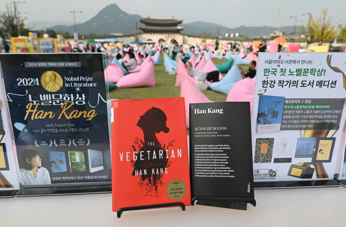 Shares of online book retailers skyrocketed Friday, reaching the daily limit of 30 percent, after which trade is suspended Shares of online book retailers skyrocketed Friday, reaching the daily limit of 30 percent, after which trade is suspended