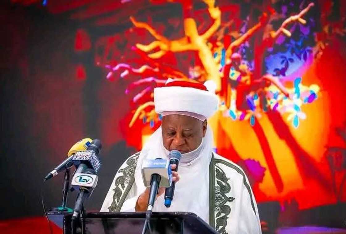 Sarkin Musulmi ya musanta zargin kisan Kiristoci a Najeriya Sarkin Musulmi ya musanta zargin kisan Kiristoci a Najeriya