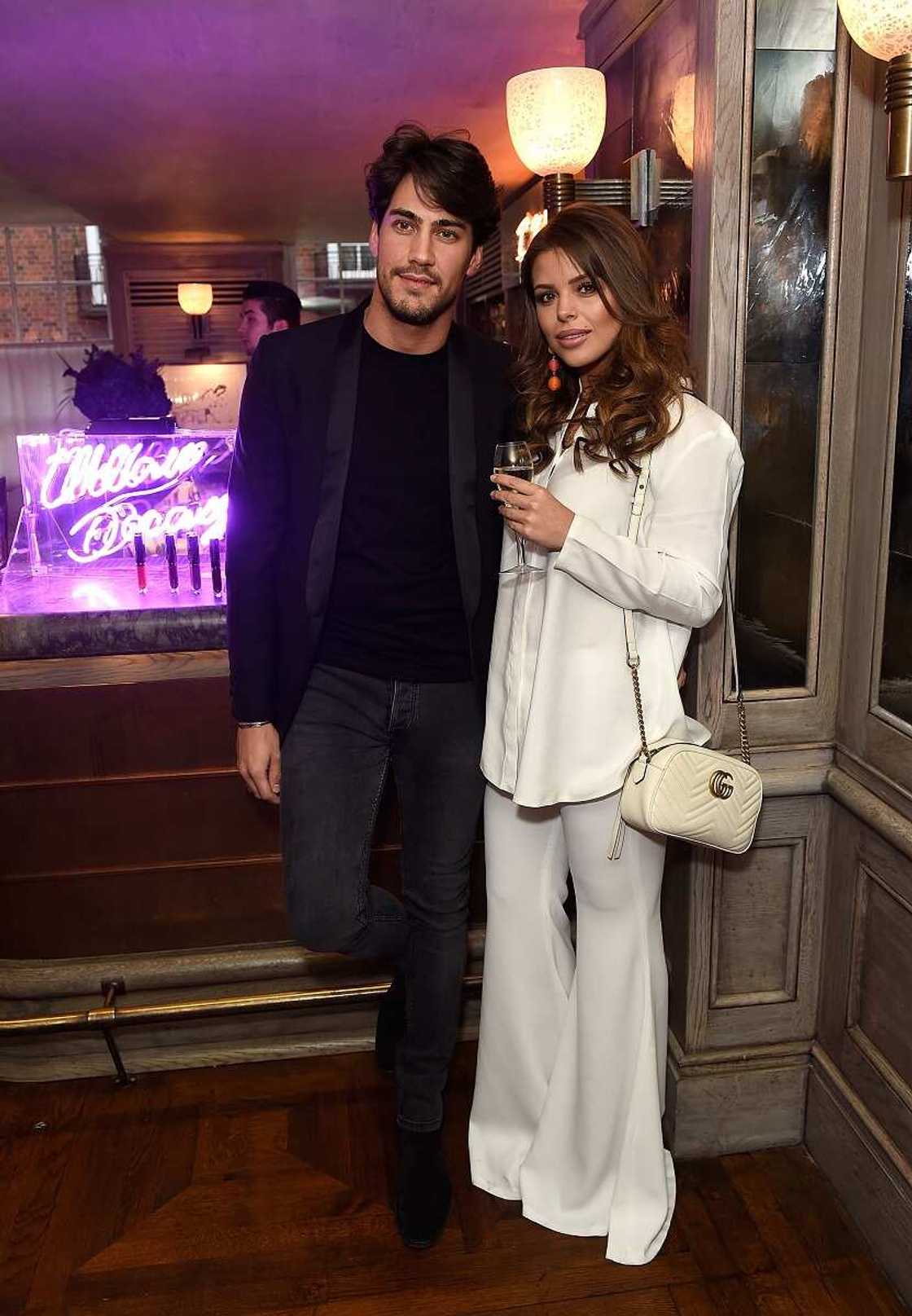 Who is Chloe Lewis dating? Who is Chloe Lewis dating?