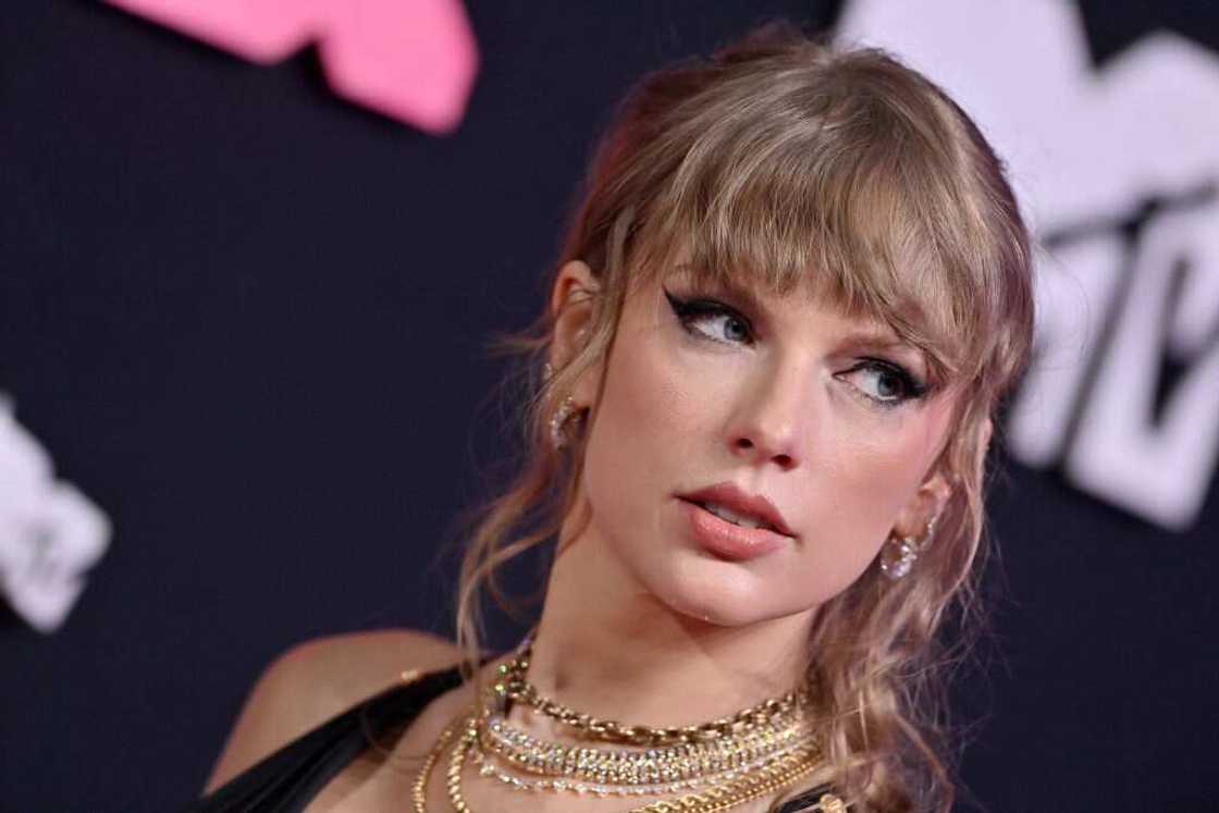 Celebrities with sunken eyes Celebrities with sunken eyes