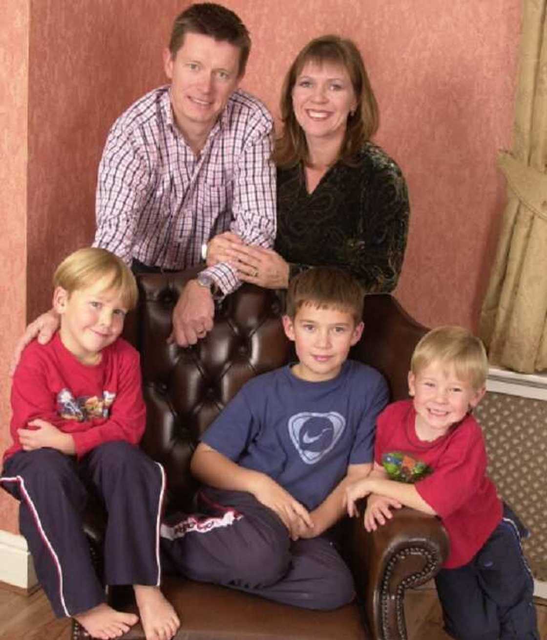 Millionaire finds out he is not the biological father of his three sons Millionaire finds out he is not the biological father of his three sons