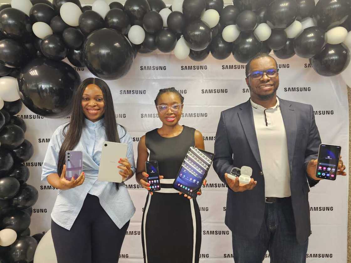 Samsung Galaxy S23 FE, Galaxy Tab S9 FE and Galaxy Buds FE Bring Standout Galaxy Features to Users Samsung Galaxy S23 FE, Galaxy Tab S9 FE and Galaxy Buds FE Bring Standout Galaxy Features to Users