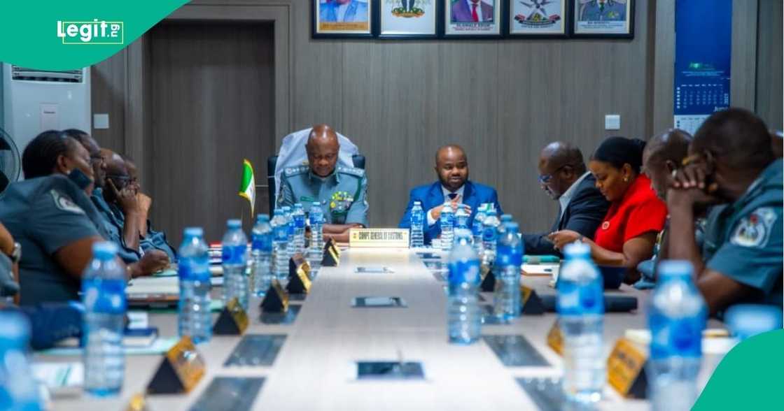 Customs and FIRS push forward with fresh measures to drive Tinubu’s Single Window initiative. Customs and FIRS push forward with fresh measures to drive Tinubu’s Single Window initiative.