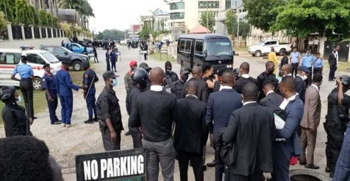 Photos as former governors arrives for Nnamdi Kanu's trial Photos as former governors arrives for Nnamdi Kanu's trial