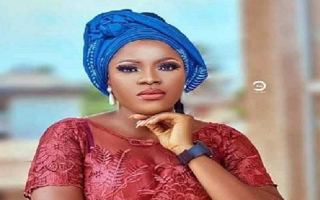 Da Ɗuminsa: An Tsinci Gawar Jarumar Fim Ta Najeriya a Ɗakin Hotel Da Ɗuminsa: An Tsinci Gawar Jarumar Fim Ta Najeriya a Ɗakin Hotel