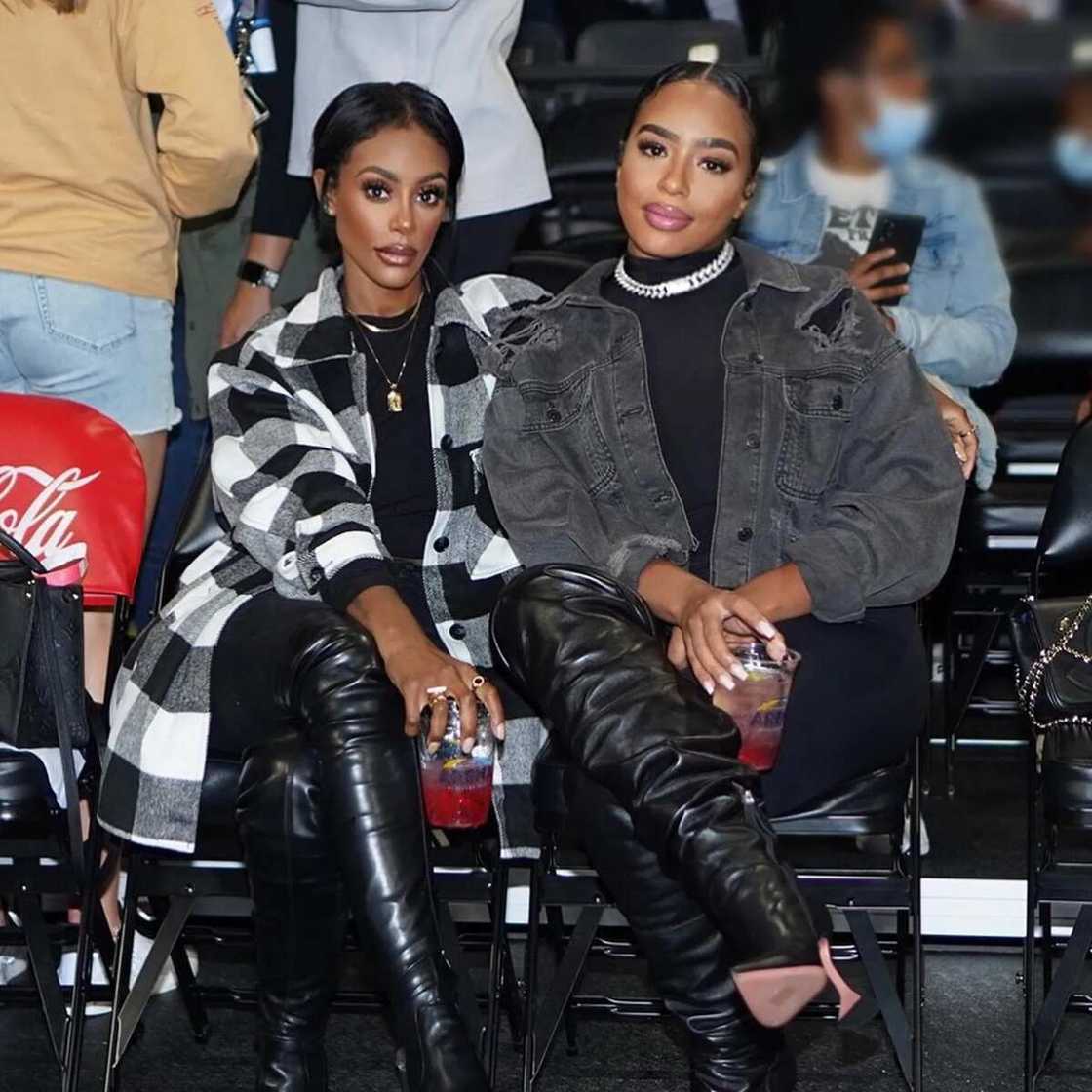 B Simone’s biography B Simone’s biography