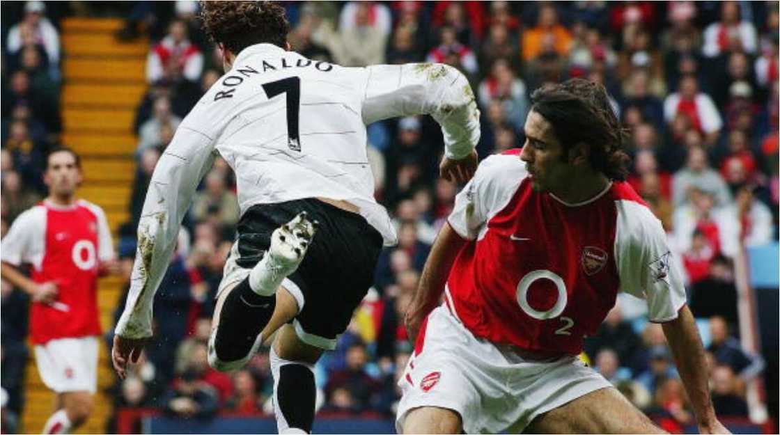 Former Arsenal Striker Reveals What Ronaldo Was Subjected to When Ex-man Utd Winger Tried Tricks vs Gunners Former Arsenal Striker Reveals What Ronaldo Was Subjected to When Ex-man Utd Winger Tried Tricks vs Gunners