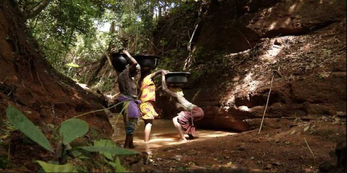 COVID-19: Kauyen da basu san da wanzuwar korona ba a Abuja (Hotuna) COVID-19: Kauyen da basu san da wanzuwar korona ba a Abuja (Hotuna)