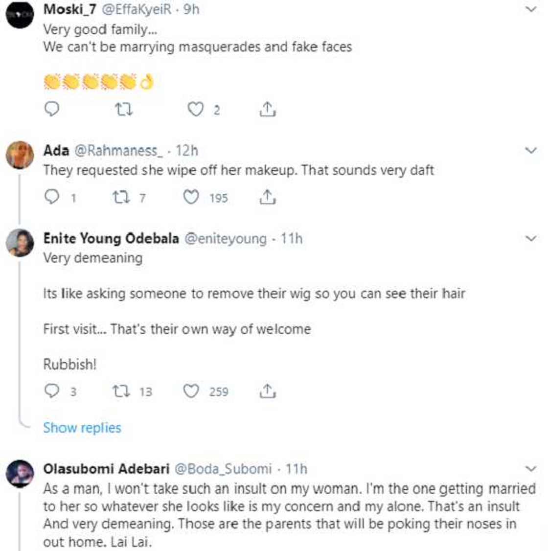 Uwar saurayi da kannansa sun tilasta budurwar wanke kwalliyarta daga zuwa gaisuwa Uwar saurayi da kannansa sun tilasta budurwar wanke kwalliyarta daga zuwa gaisuwa